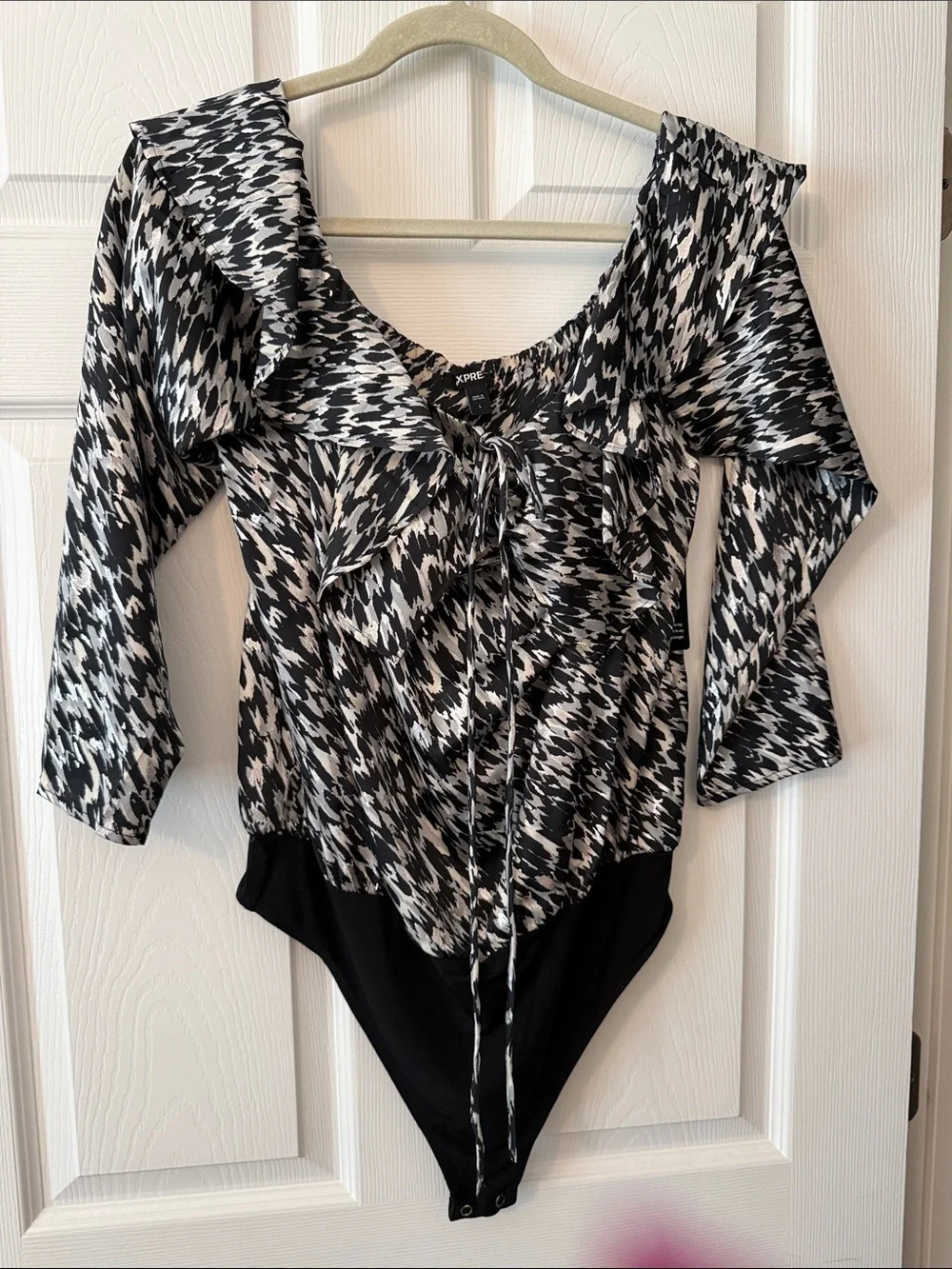 Express Black & White Ruffle Tie-Front Long Sleeve Bodysuit